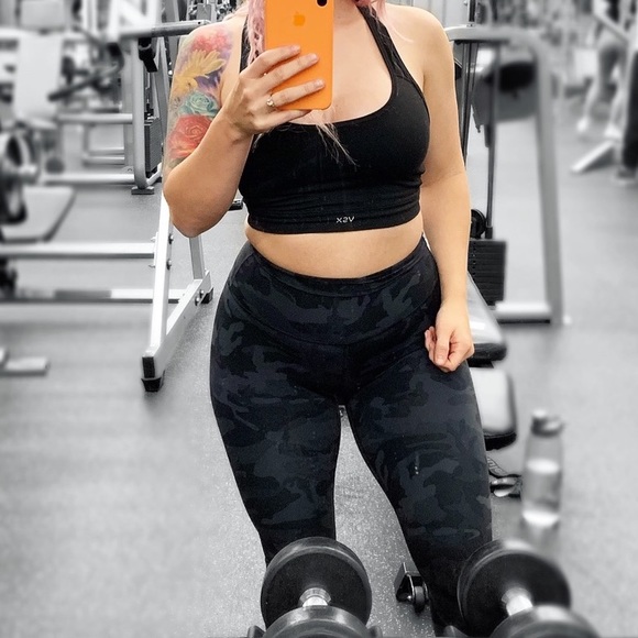 BLACK CAMO LULULEMON ALIGNS - Picture 4 of 4